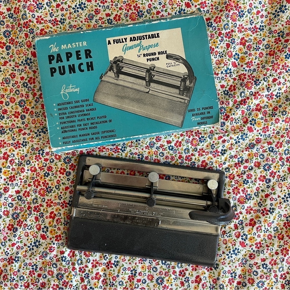 The Master Paper Punch Vintage new in box